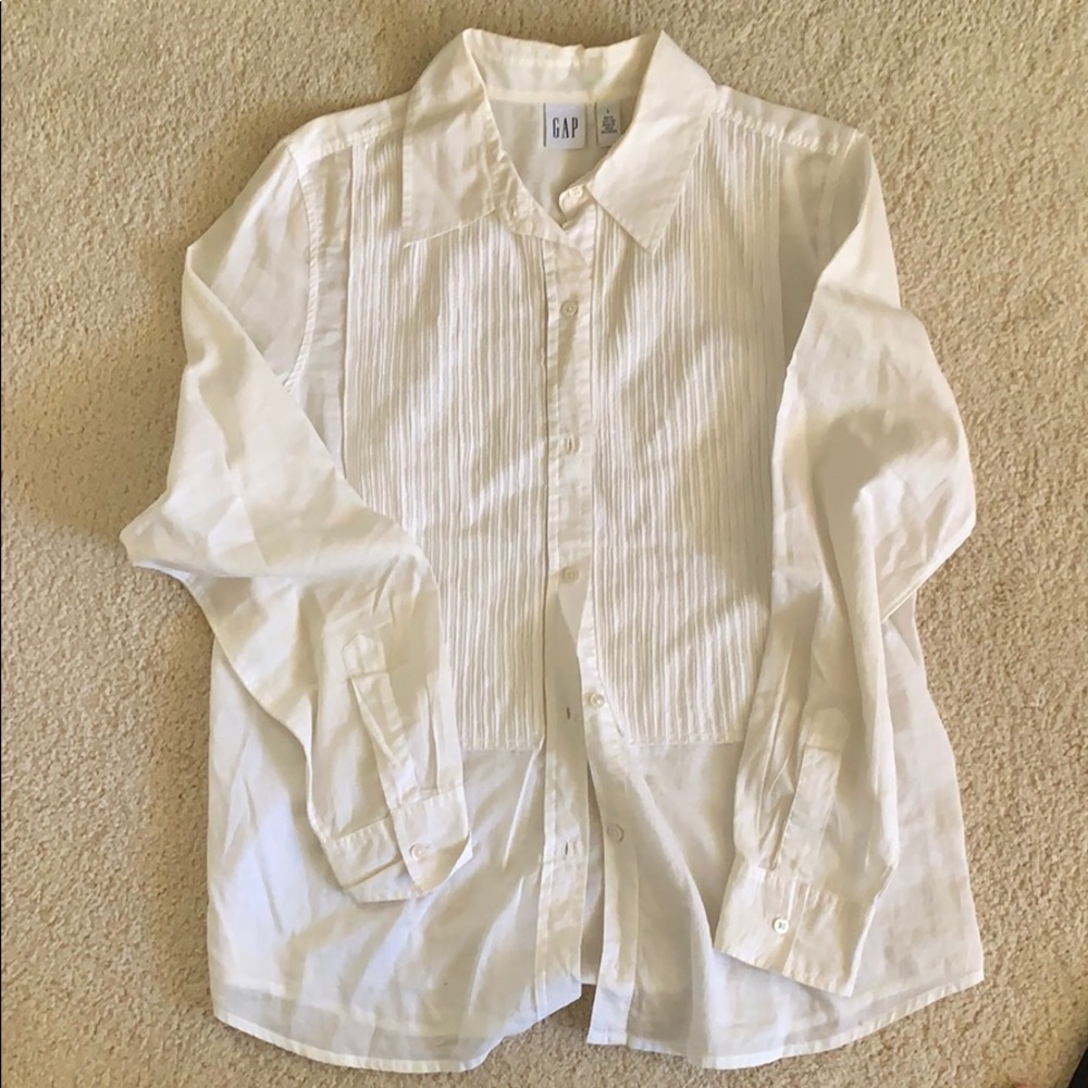 Gap white button down